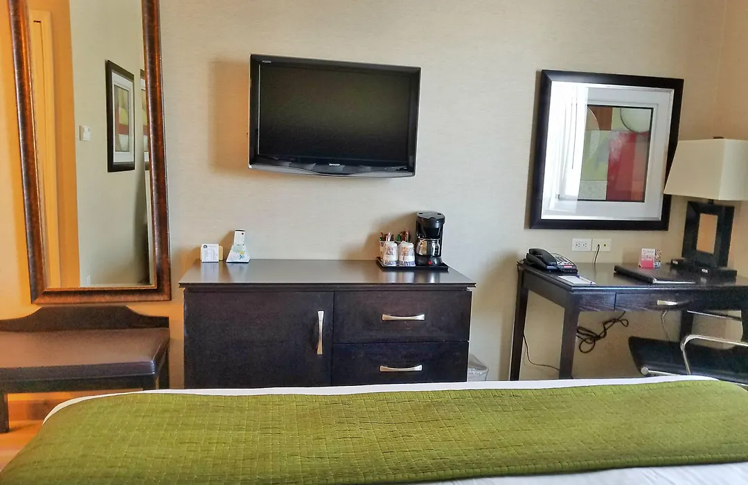 Best Western Plus Plaza Hotel-1
